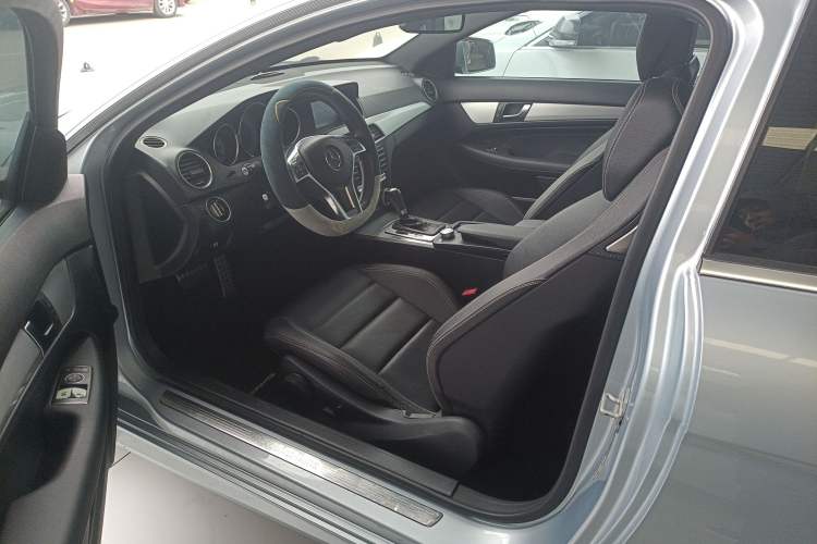 Used Mercedes-Benz C-Class 2013 C 180 Coupe Interior 3