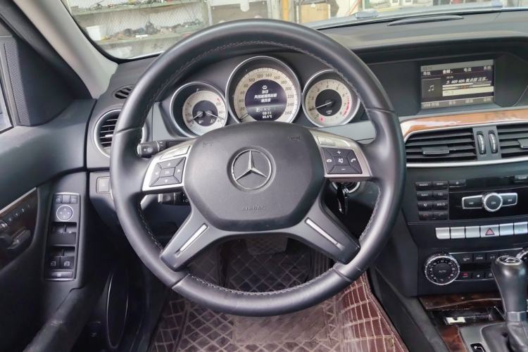 Used Mercedes-Benz C-Class 2013 C 260 CGI Elegant Model Steering Wheel