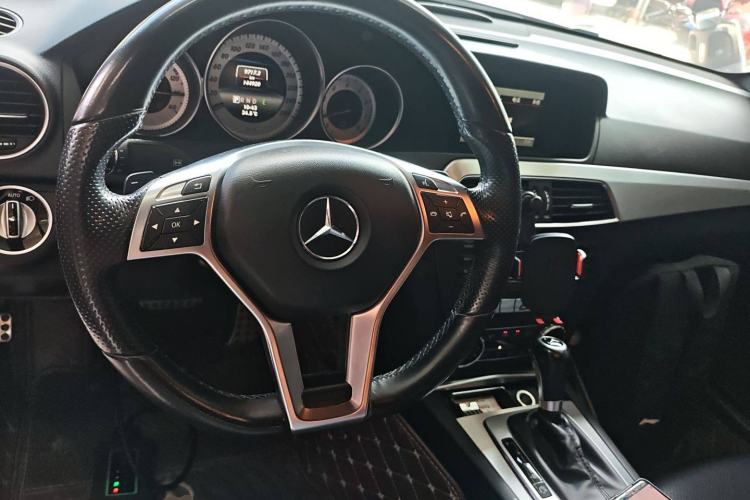 Used Mercedes-Benz C-Class 2013 C 180 Coupe Steering Wheel
