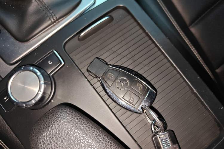 Used Mercedes-Benz C-Class 2013 C 180 Coupe Vehicle Key