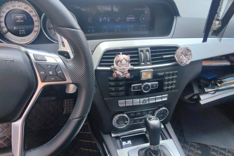 Used Mercedes-Benz C-Class 2013 C 180 Coupe Audio And AC Panel