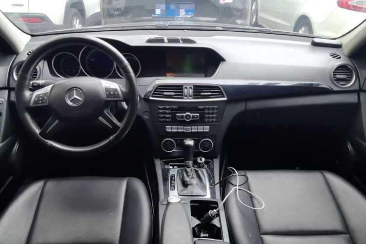 Used Mercedes-Benz C-Class 2013 C 180 Classic Grand Edition Center Console