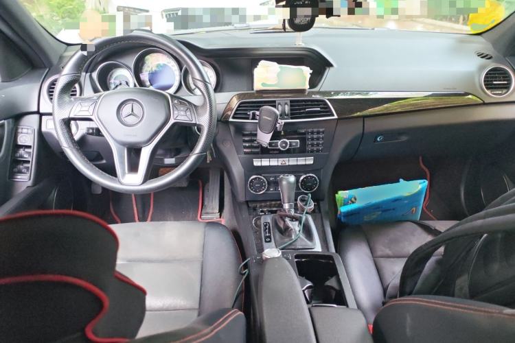 Used Mercedes-Benz C-Class 2013 C 300 Sport Grand Edition Center Console