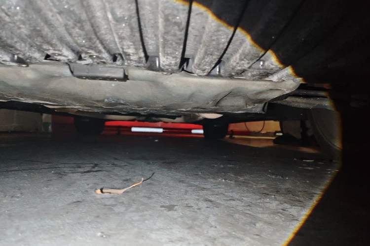 Used Mercedes-Benz C-Class 2013 C 300 Sport Grand Edition Chassis Front
