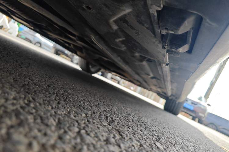 Used Mercedes-Benz C-Class 2013 C 300 Sport Grand Edition Chassis Rear Right