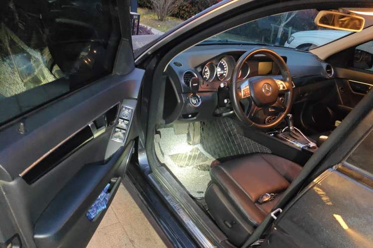 Used Mercedes-Benz C-Class 2013 C 180 CGI Classic Driver Seat