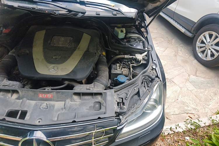 Used Mercedes-Benz C-Class 2013 C 300 Sport Grand Edition Engine Bay Left