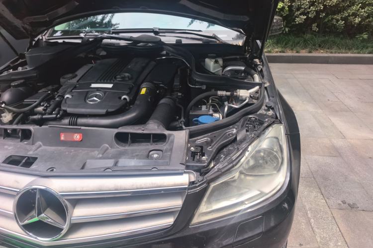 Used Mercedes-Benz C-Class 2013 C 260 CGI Elegant Model Engine Bay Left