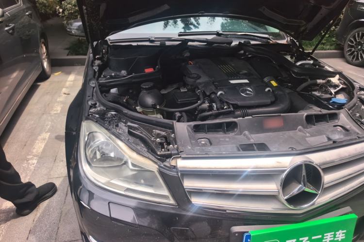 Used Mercedes-Benz C-Class 2013 C 260 CGI Elegant Model Engine Bay Right
