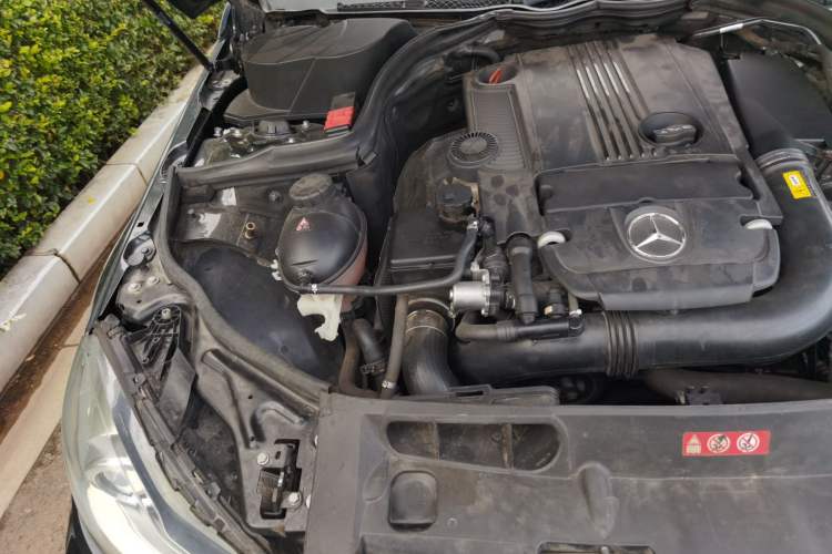 Used Mercedes-Benz C-Class 2013 C 260 CGI Fashion Model Engine Bay Right