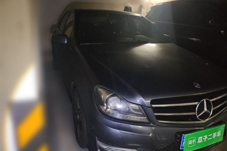 Used Mercedes-Benz C-Class 2013 C 300 Sport Grand Edition Front Right 45 Deg