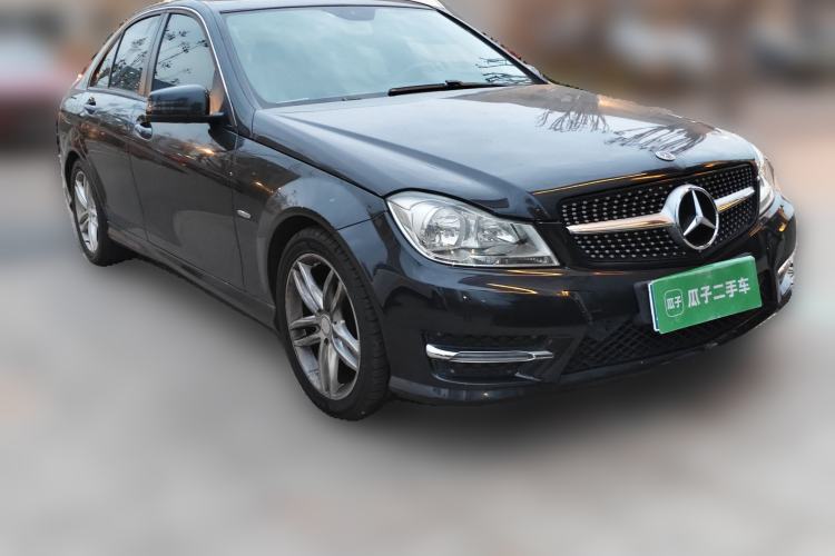 Used Mercedes-Benz C-Class 2013 C 180 CGI Classic Front Right 45 Deg