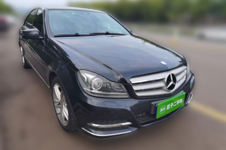 Used Mercedes-Benz C-Class 2013 C 260 CGI Fashion Model Front Right 45 Deg