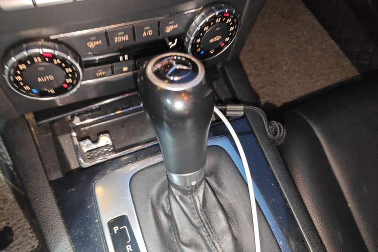 Used Mercedes-Benz C-Class 2013 C 180 CGI Classic Gear Lever