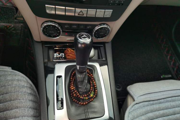 Used Mercedes-Benz C-Class 2013 C 260 CGI Fashion Model Gear Lever
