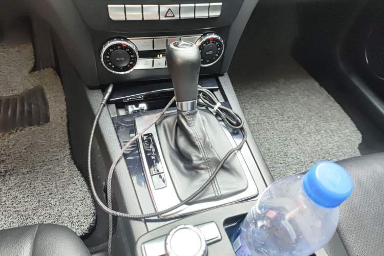 Used Mercedes-Benz C-Class 2013 C 180 Classic Grand Edition Gear Lever