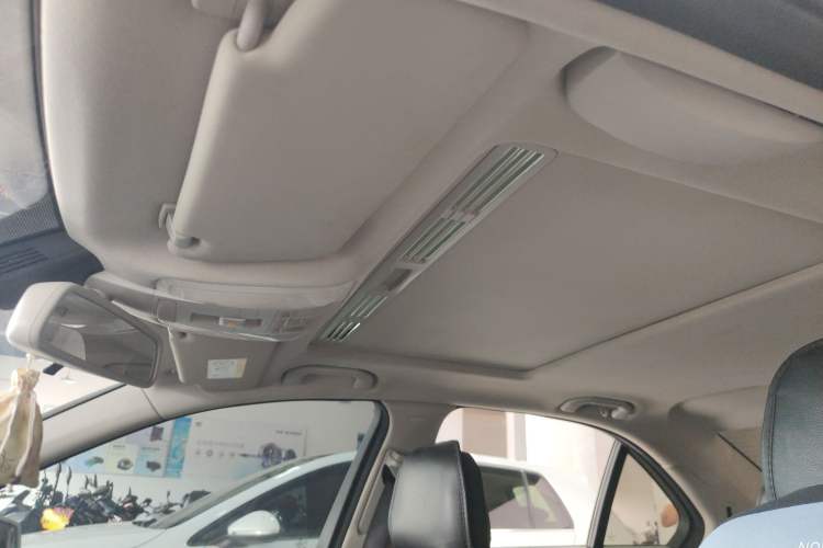 Used Mercedes-Benz C-Class 2013 C 180 Classic Grand Edition Headliner