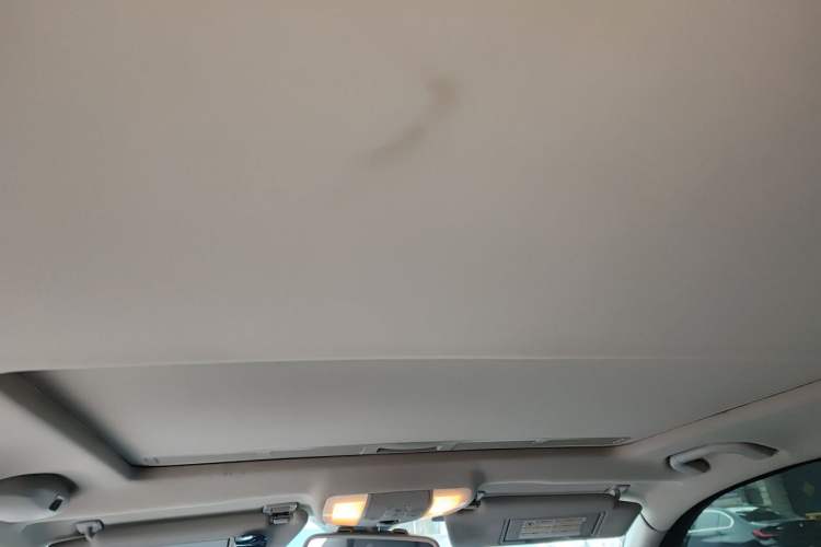 Used Mercedes-Benz C-Class 2013 C 180 Classic Grand Edition Headliner