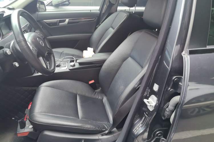 Used Mercedes-Benz C-Class 2013 C 180 Classic Grand Edition Left Front Seat