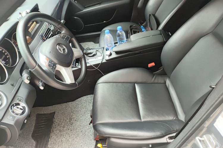 Used Mercedes-Benz C-Class 2013 C 180 Classic Grand Edition Left Front Seat