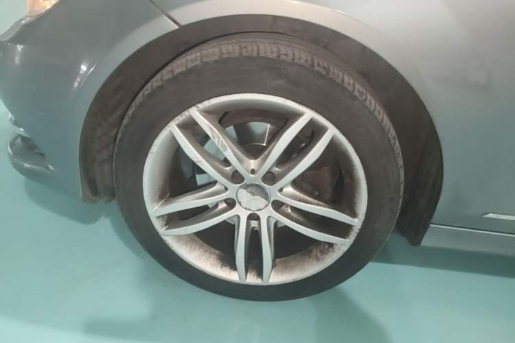 Used Mercedes-Benz C-Class 2013 C 260 CGI Elegant Model Left Front Wheel Hub