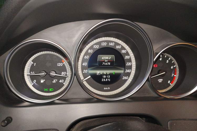 Used Mercedes-Benz C-Class 2013 C 180 CGI Classic Odometer Close Up