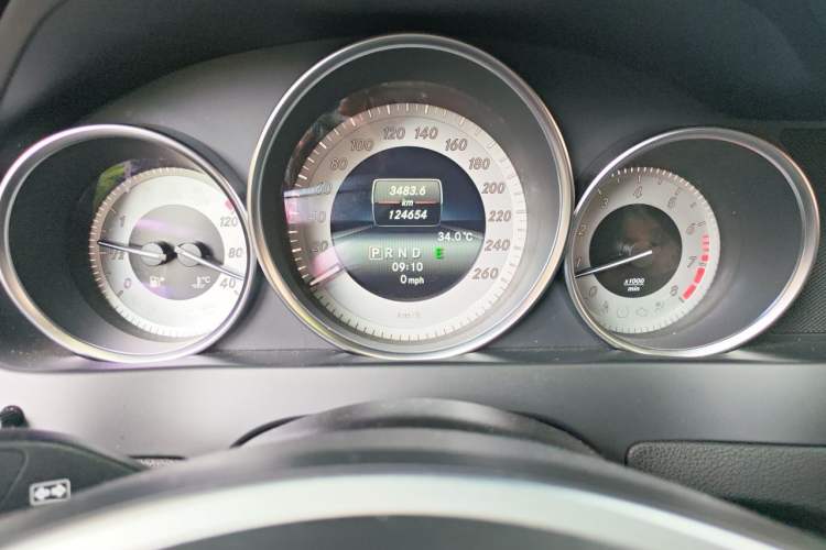 Used Mercedes-Benz C-Class 2013 C 300 Sport Grand Edition Odometer Close Up