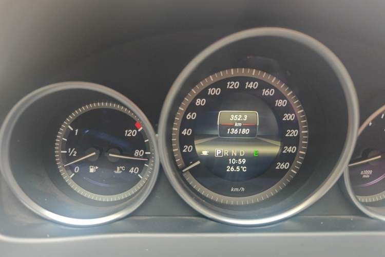 Used Mercedes-Benz C-Class 2013 C 180 CGI Classic Odometer Close Up