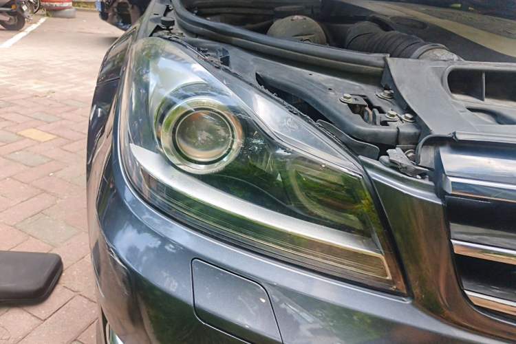 Used Mercedes-Benz C-Class 2013 C 300 Sport Grand Edition Right Front Headlight