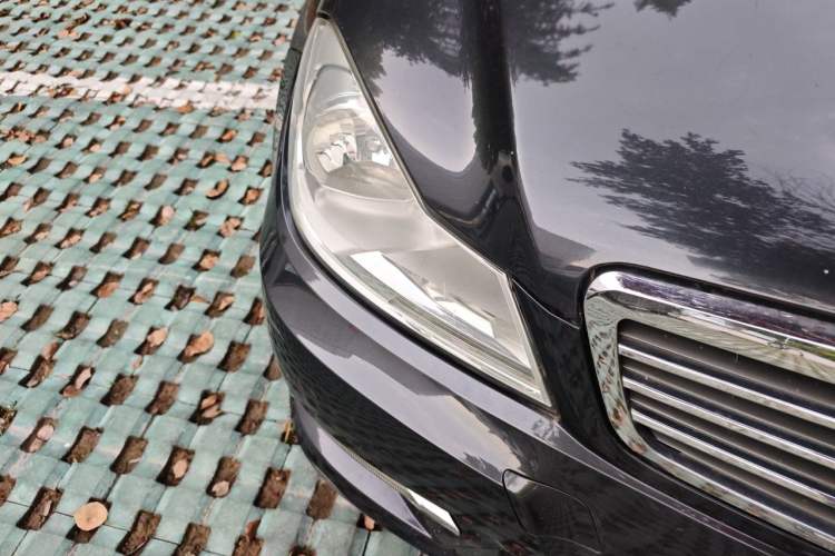 Used Mercedes-Benz C-Class 2013 C 180 Classic Grand Edition Right Front Headlight