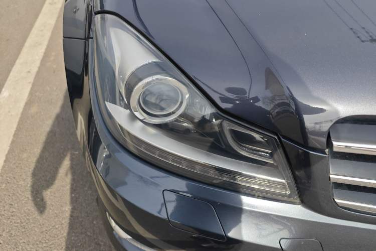 Used Mercedes-Benz C-Class 2013 C 300 Sport Grand Edition Right Front Headlight