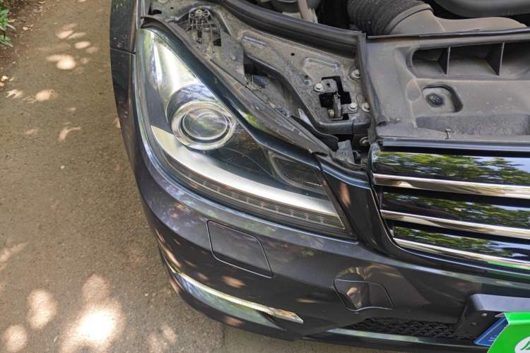 Used Mercedes-Benz C-Class 2013 C 300 Sport Grand Edition Right Front Headlight