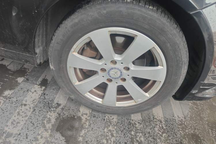 Used Mercedes-Benz C-Class 2013 C 180 CGI Classic Right Front Wheel Hub