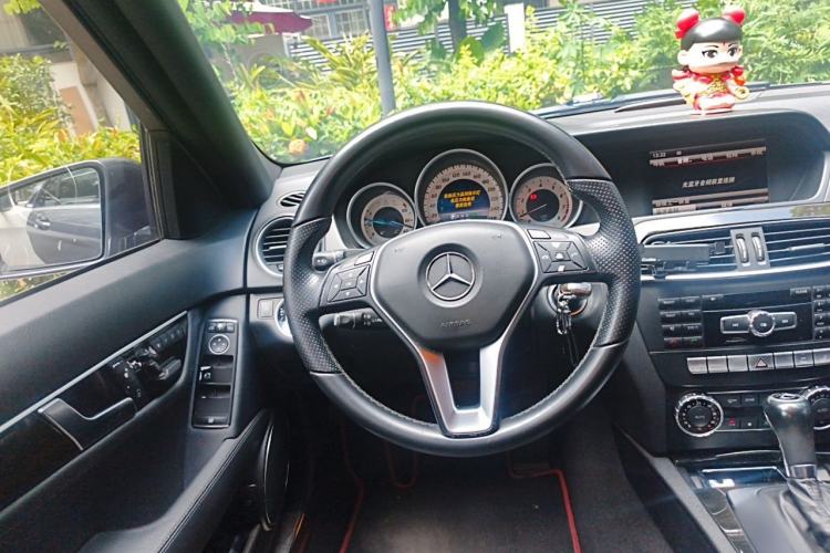 Used Mercedes-Benz C-Class 2013 C 300 Sport Grand Edition Steering Wheel