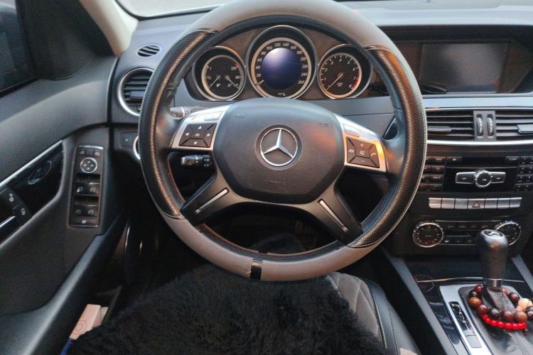 Used Mercedes-Benz C-Class 2013 C 180 CGI Classic Steering Wheel