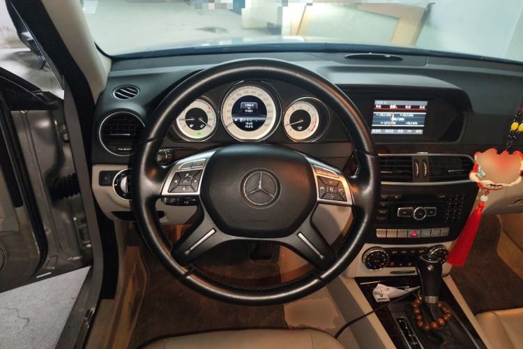 Used Mercedes-Benz C-Class 2013 C 260 CGI Elegant Model Steering Wheel