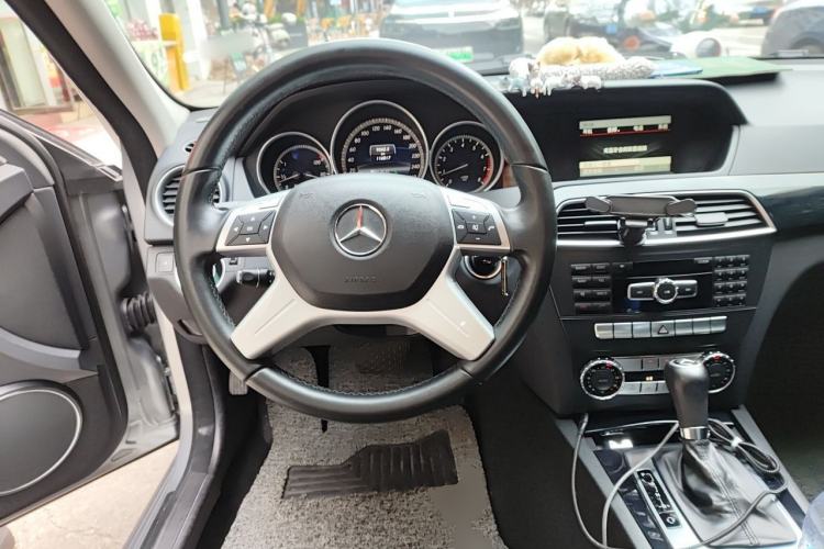 Used Mercedes-Benz C-Class 2013 C 180 Classic Grand Edition Steering Wheel
