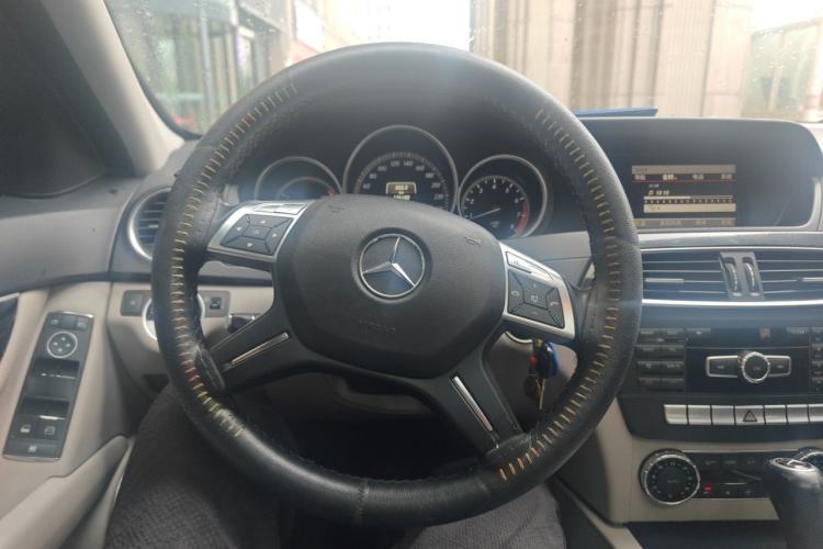Used Mercedes-Benz C-Class 2013 C 180 CGI Classic Steering Wheel