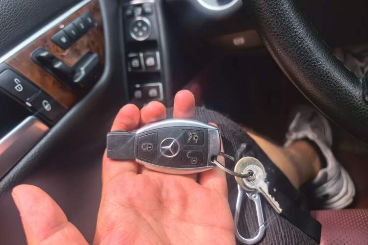 Used Mercedes-Benz C-Class 2013 C 260 CGI Elegant Model Vehicle Key