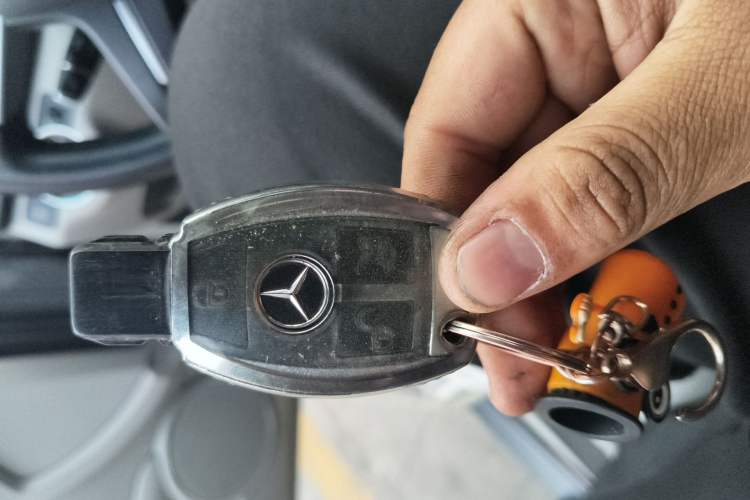 Used Mercedes-Benz C-Class 2013 C 180 Classic Grand Edition Vehicle Key