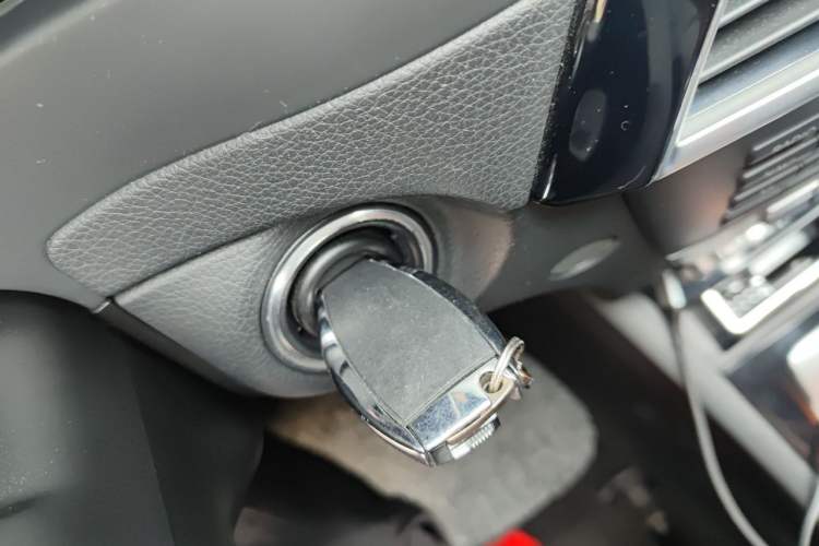 Used Mercedes-Benz C-Class 2013 C 180 Classic Grand Edition Vehicle Key
