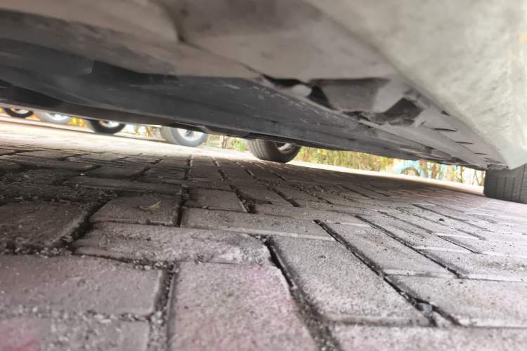Used Mercedes-Benz C-Class 2013 C 180 CGI Classic Chassis Front Left