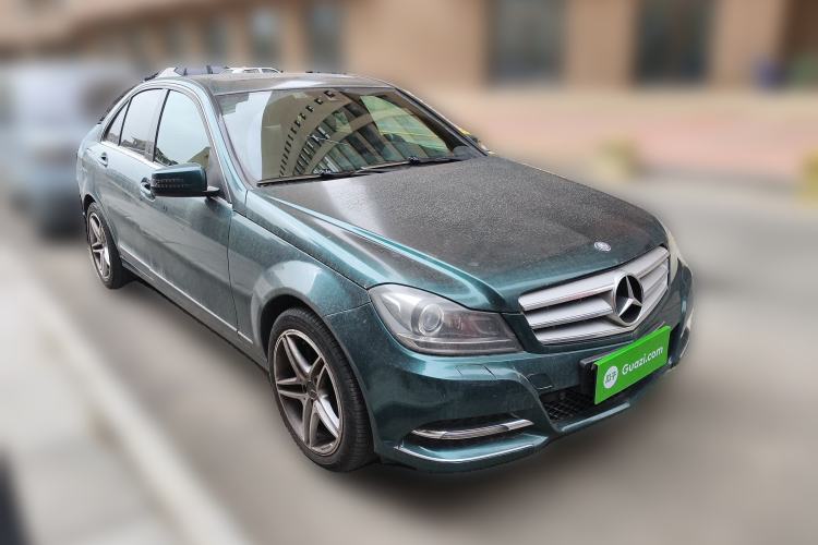 Used Mercedes-Benz C-Class 2013 C 260 CGI Fashion Model Front Right 45 Deg