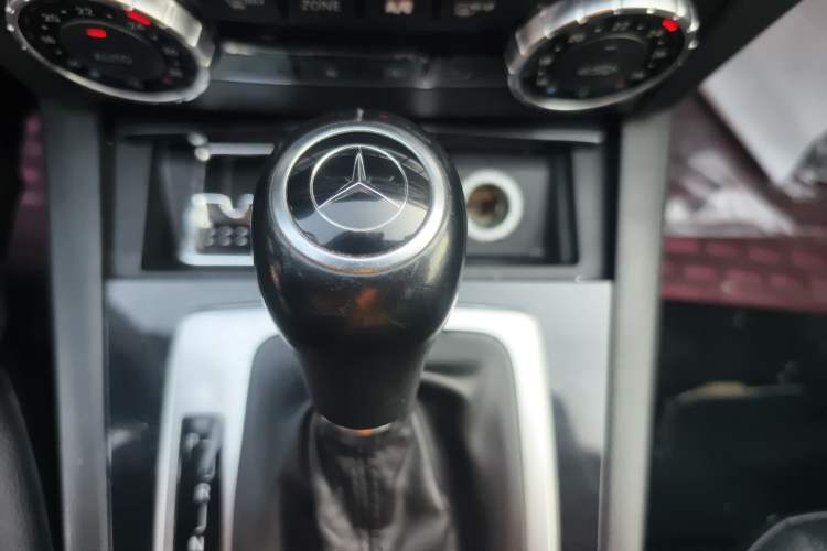 Used Mercedes-Benz C-Class 2013 C 180 CGI Classic Gear Lever