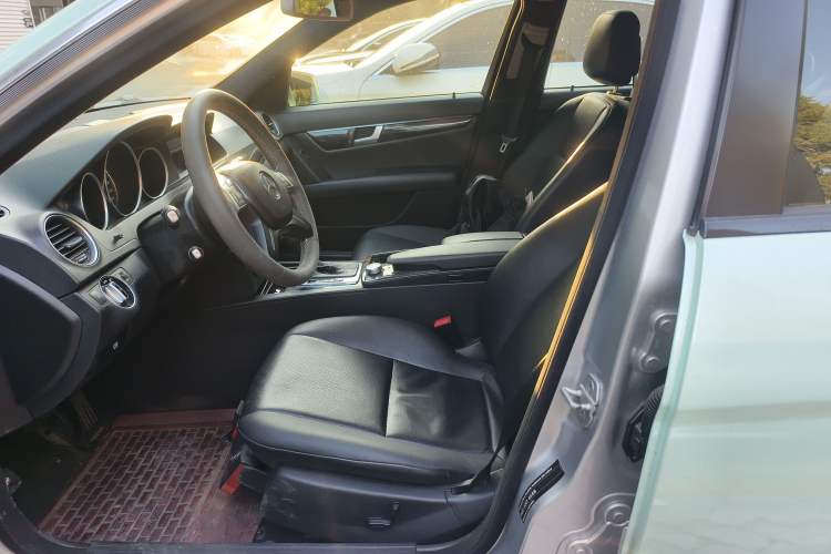 Used Mercedes-Benz C-Class 2013 C 180 CGI Classic Left Front Seat