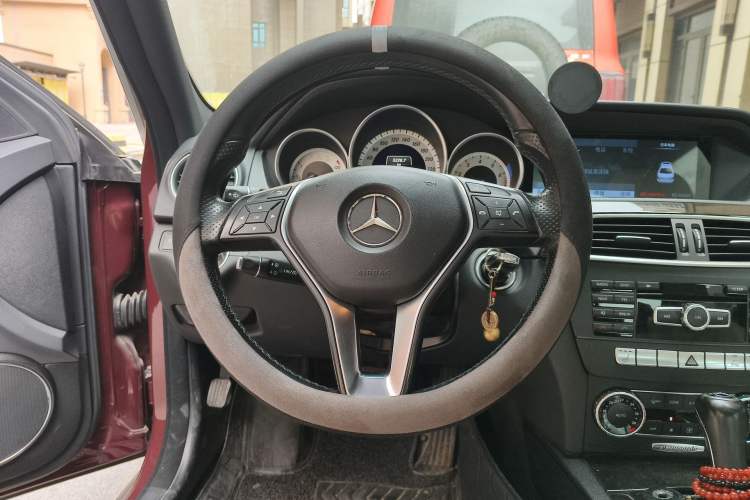 Used Mercedes-Benz C-Class 2013 C 260 CGI Fashion Model Steering Wheel