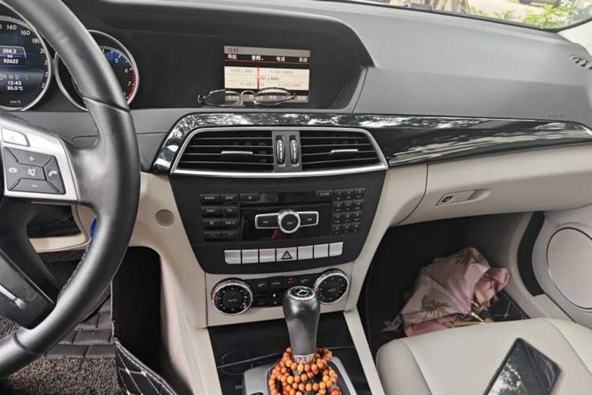 Used Mercedes-Benz C-Class 2013 C 180 Classic Grand Edition Audio And AC Panel