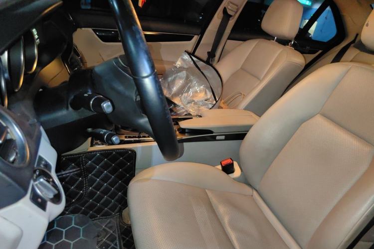 Used Mercedes-Benz C-Class 2013 C 180 Classic Grand Edition Left Front Seat
