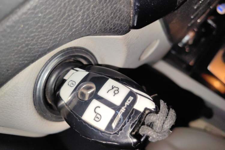 Used Mercedes-Benz C-Class 2013 C 180 Classic Grand Edition Vehicle Key