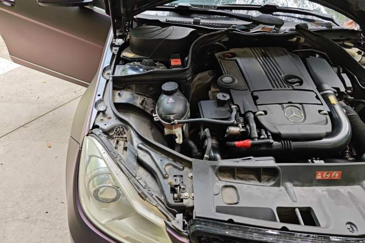 Used Mercedes-Benz C-Class 2013 C 260 Elegant Grand Edition Engine Bay Right